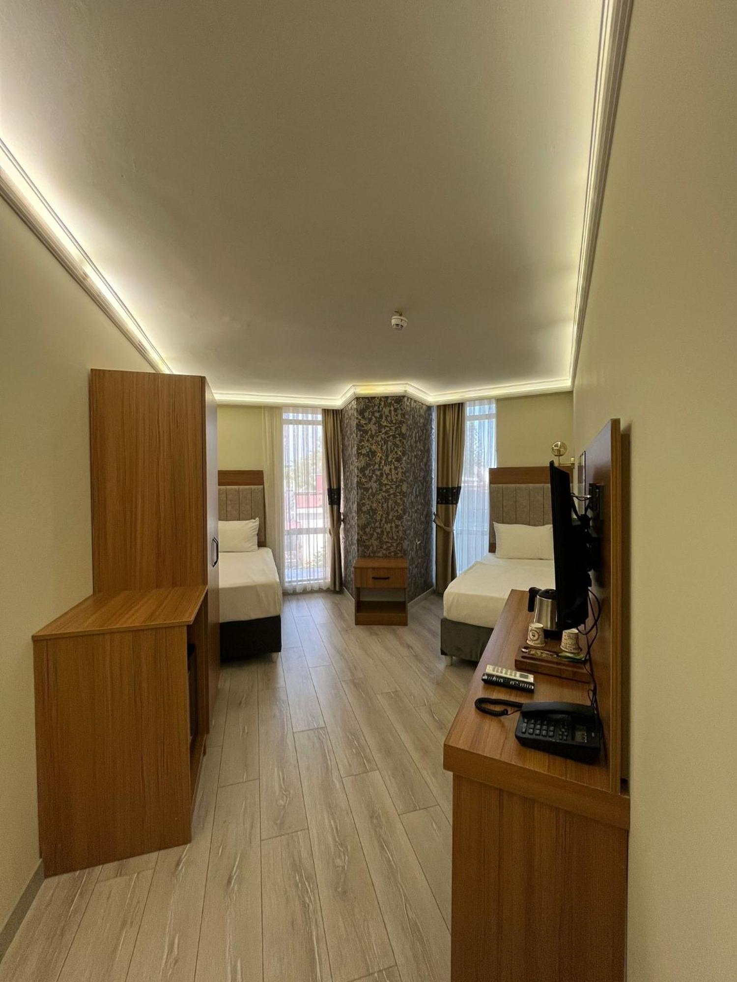Golden Lux Hotel Анталия Екстериор снимка
