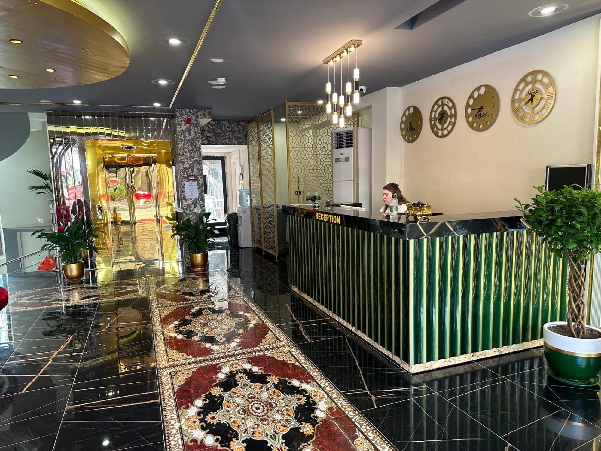 Golden Lux Hotel Анталия Екстериор снимка