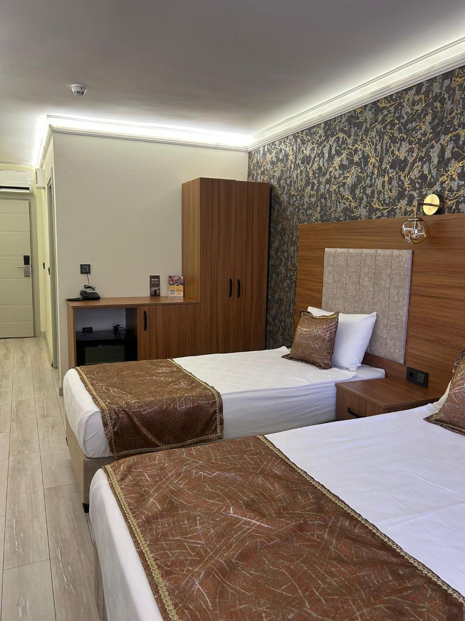 Golden Lux Hotel Анталия Екстериор снимка
